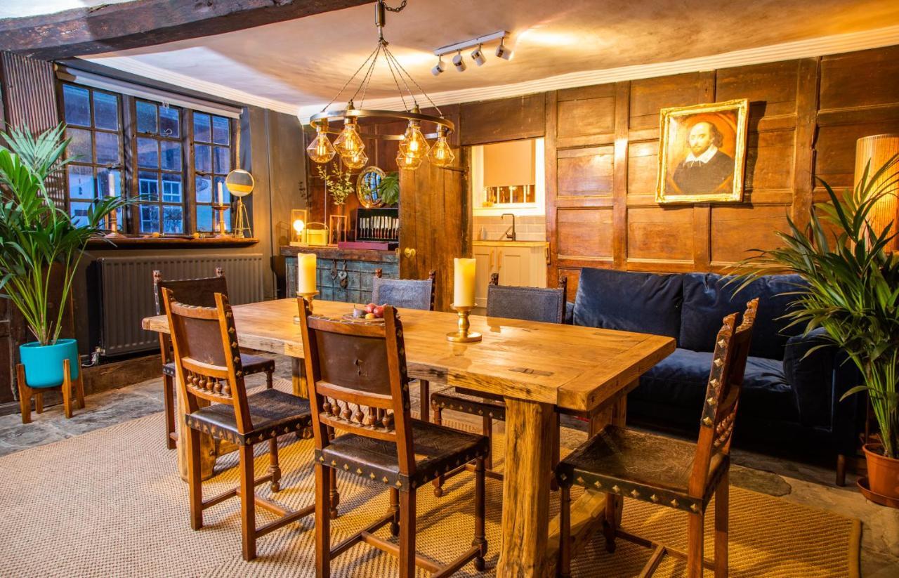 فيلا 3 Masons Court The Oldest House In Stratford Upon Avon, Warwickshire. المظهر الخارجي الصورة
